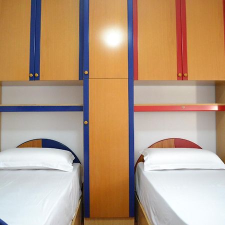 Central 5 Bedrooms Apartment Partial Seaview Vlore Luaran gambar