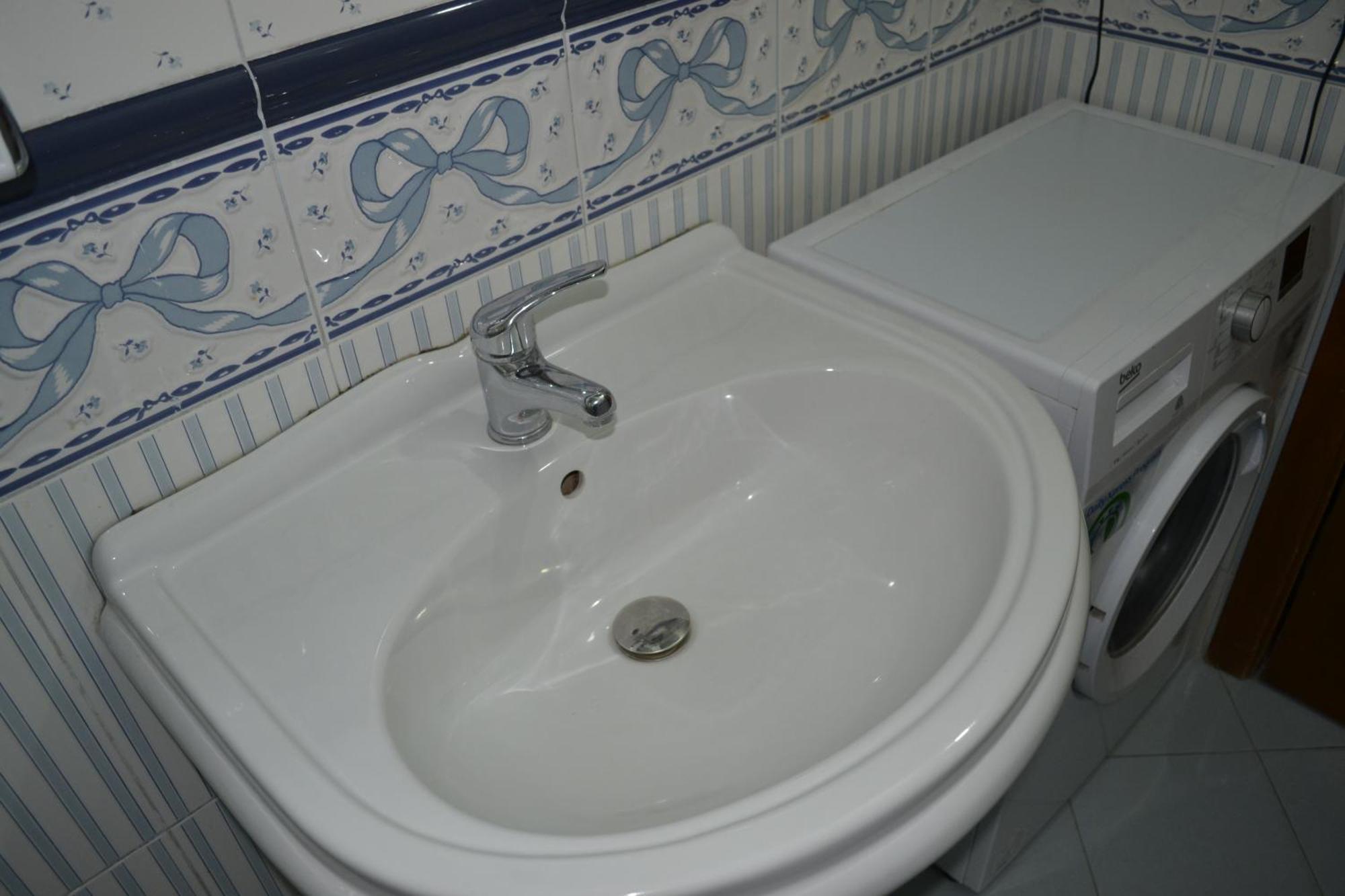Central 5 Bedrooms Apartment Partial Seaview Vlore Luaran gambar